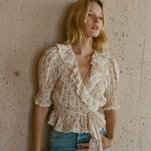 Doen Thames Top in Alabaster Countryside